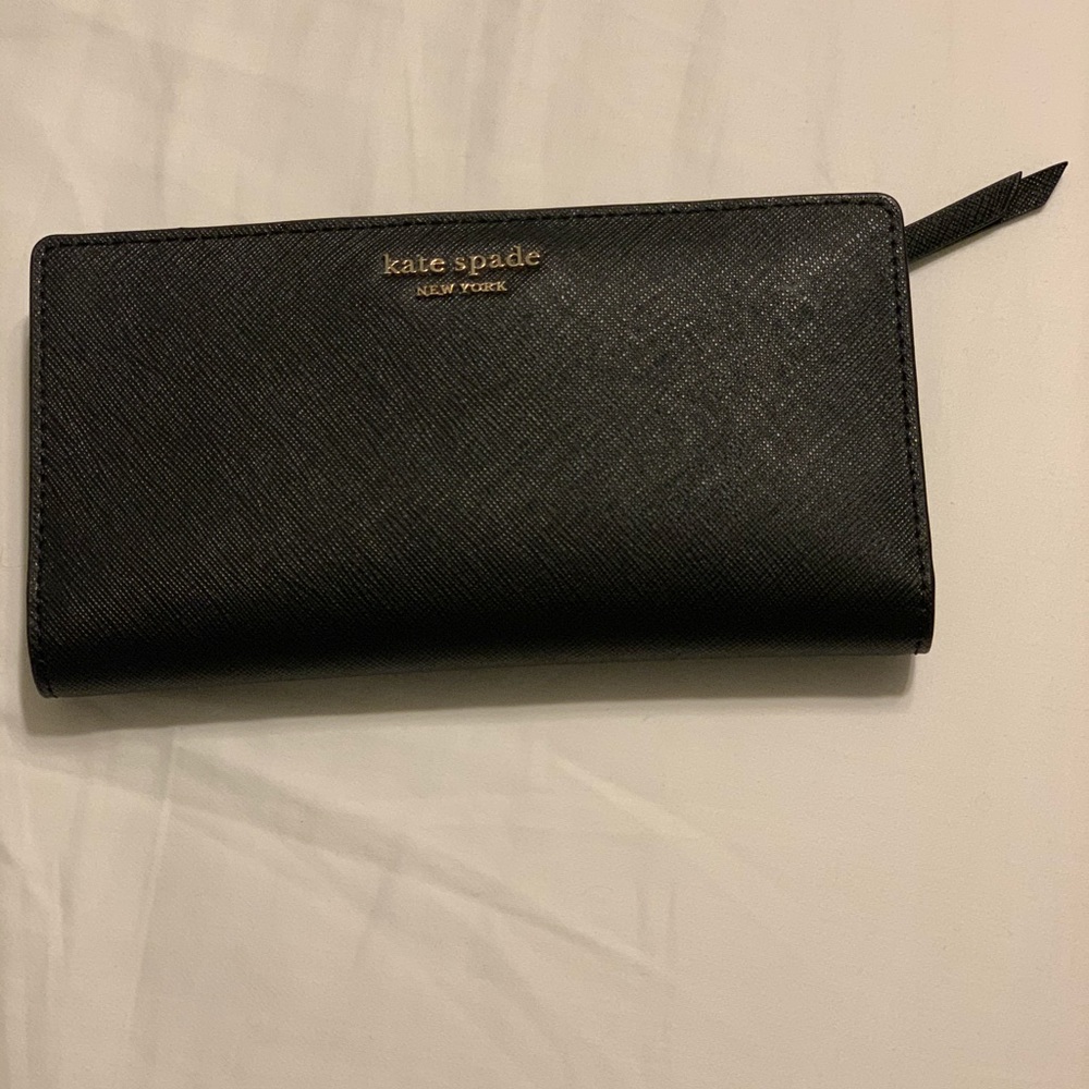 Kate Spade New York wallet
